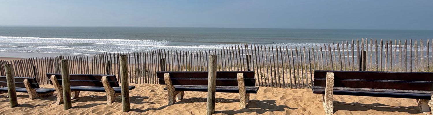 Relax and watch the waves at La Terrière Plage
